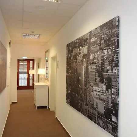 Economy מלון קרונאך