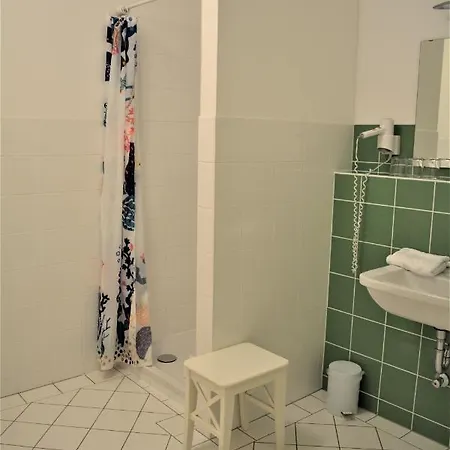 Hotel Economy