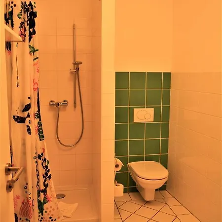 Hotel Economy